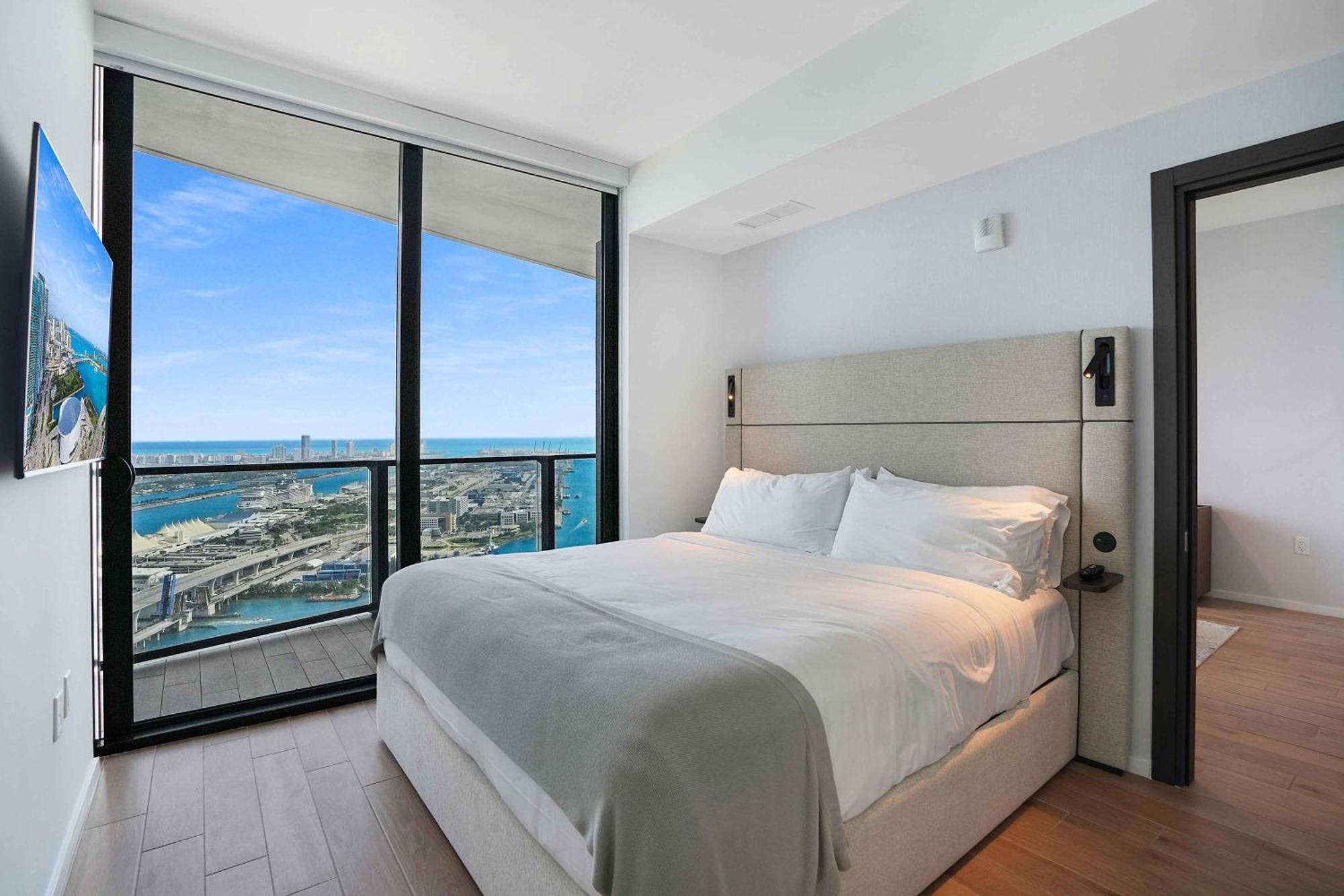 Mvr - 5-star Pool & Private Balcony * Miami
